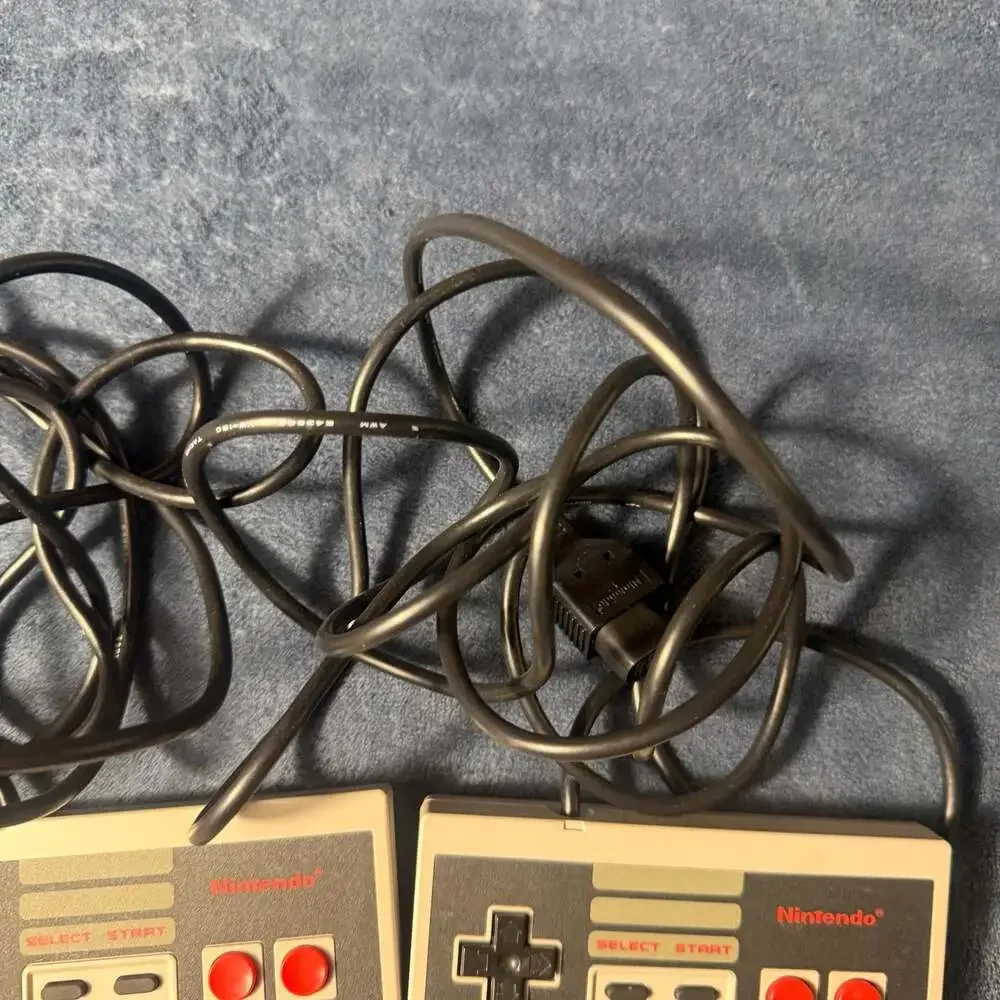 Nintendo NES controllers Original